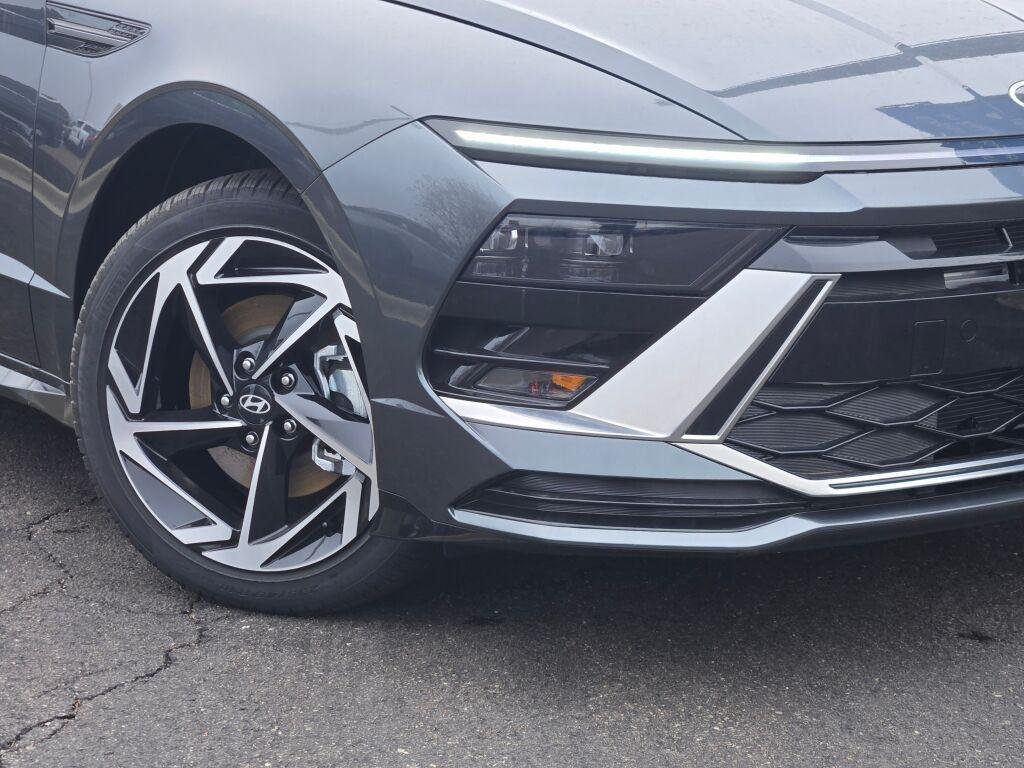 New 2026 Gray Hyundai SEL Sport image 4
