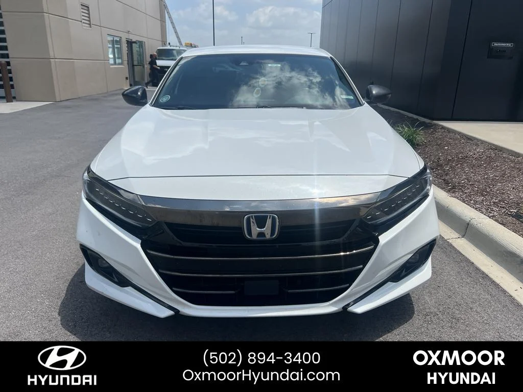Used 2022 Platinum White Pearl Honda Sport image 2