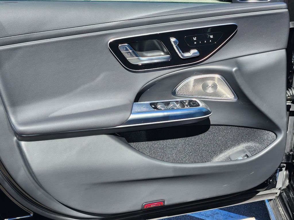 2026 Mercedes-Benz E-Class E350 - Photo 12