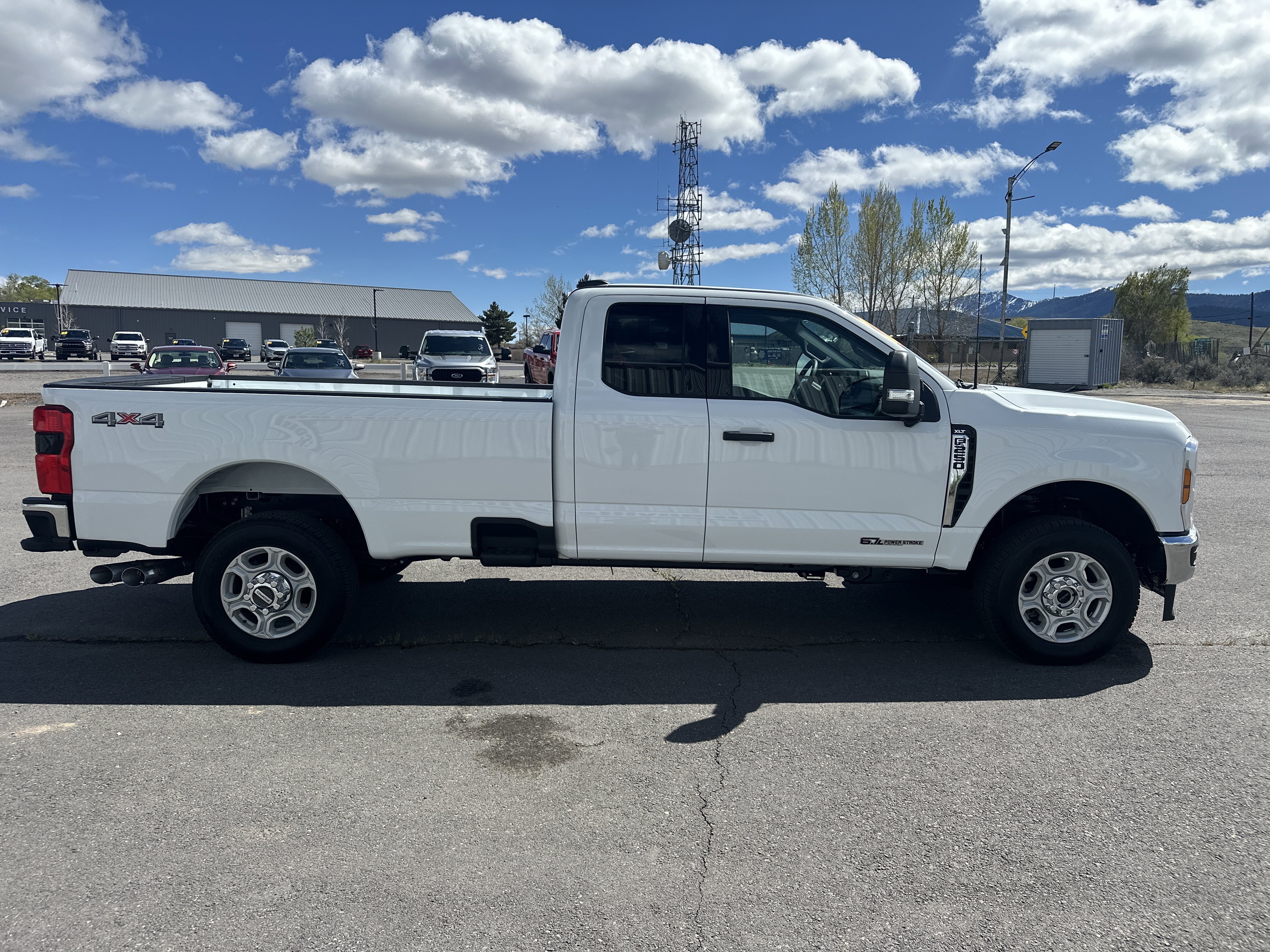 2026 Ford F-250 Super Duty XLT - Photo 6