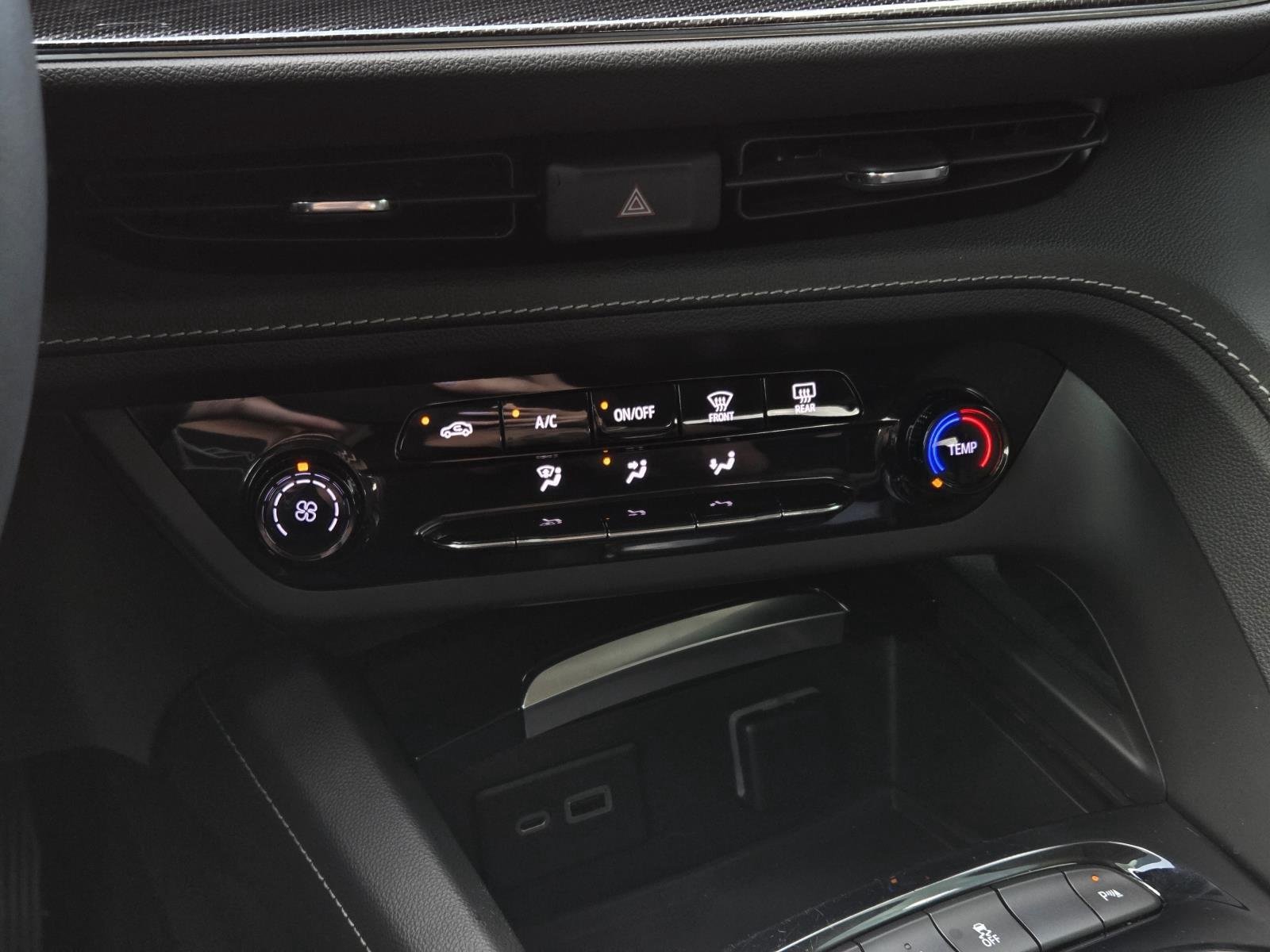 Used 2021 Ebony Twilight Metallic Buick Preferred image 24