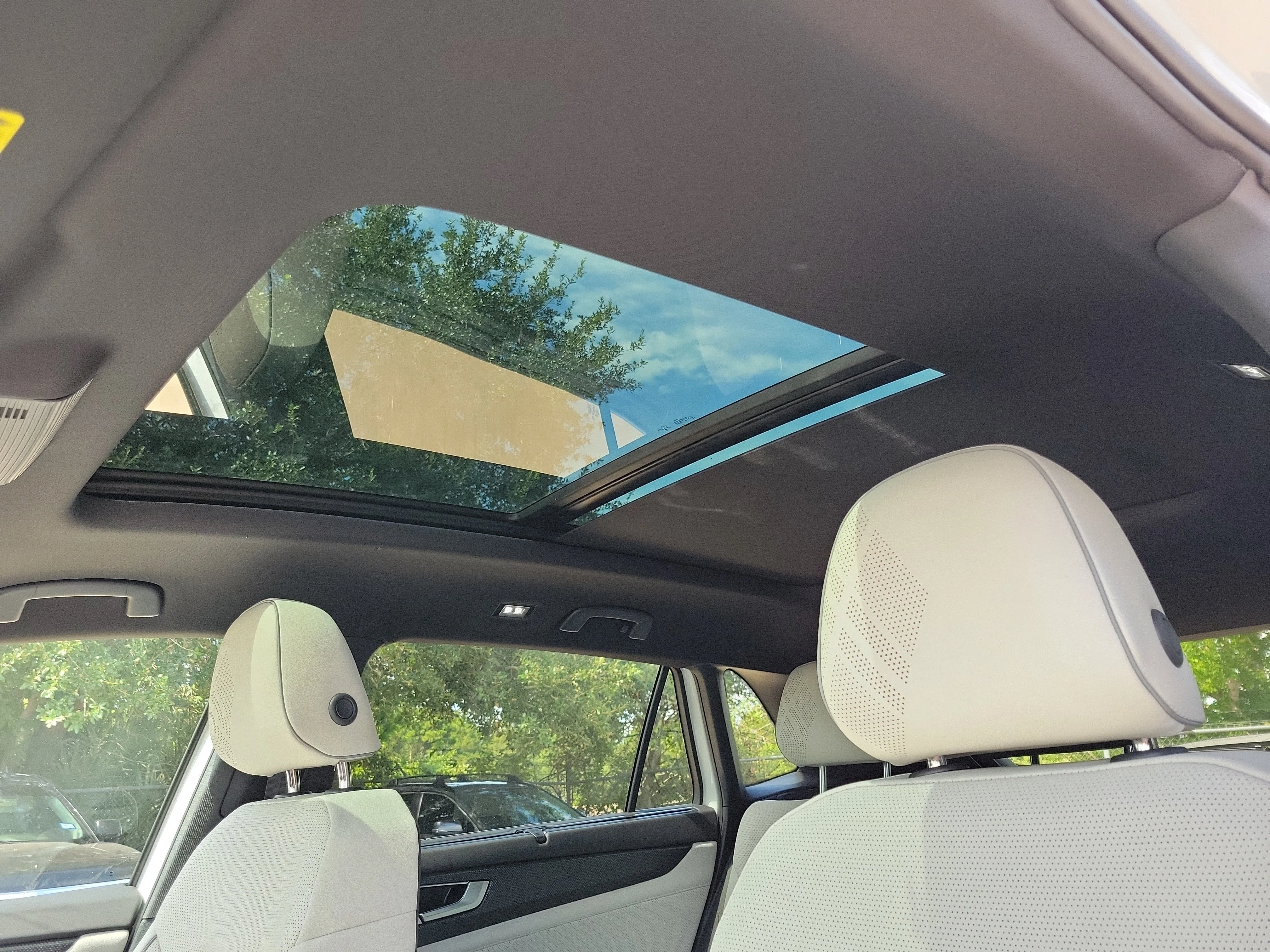 New 2026 White Volkswagen 2.0T SEL Premium R-Line image 30