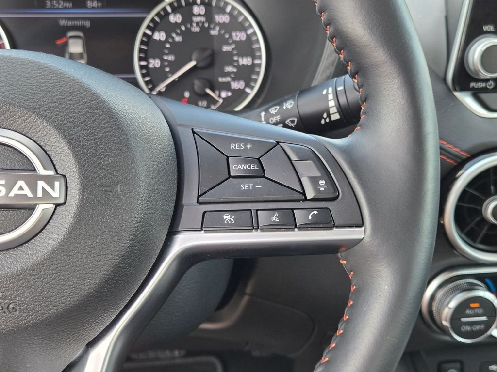 Used 2025 White Nissan SR image 23
