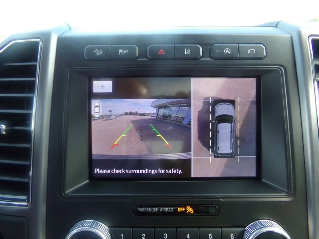 Used 2021 Black Metallic Ford Platinum image 20