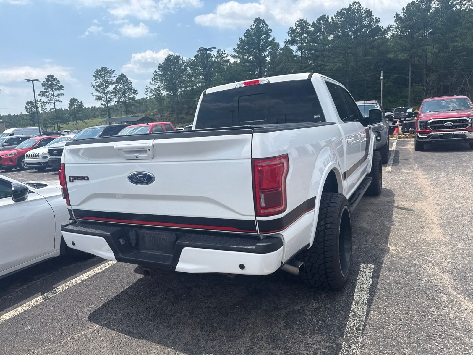 Used 2016 White Ford Lariat image 7
