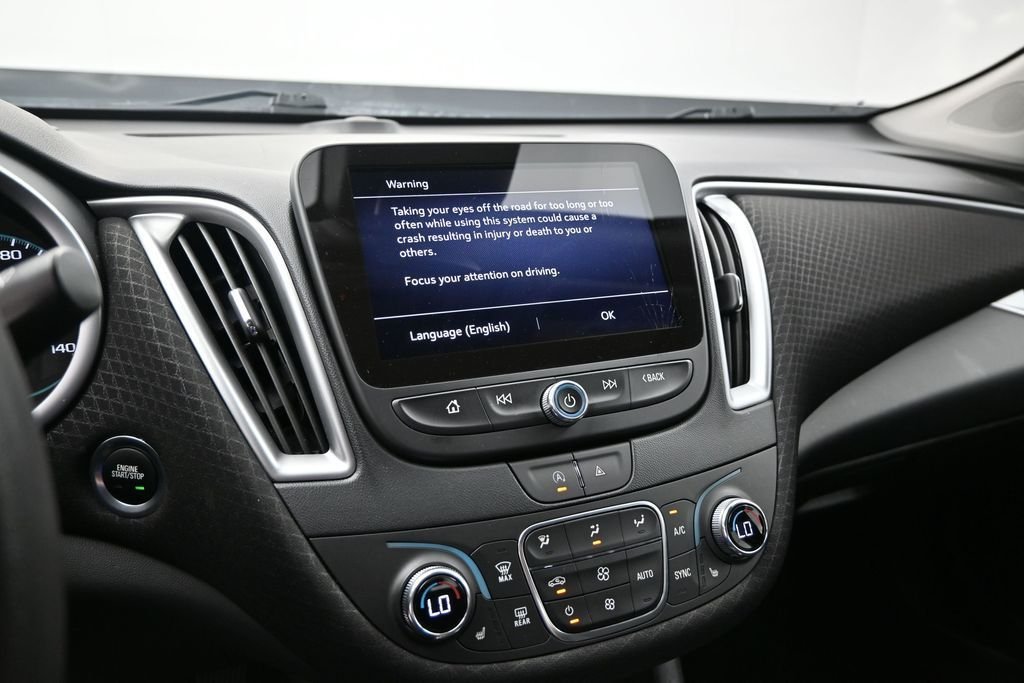 Used 2023 White Chevrolet LT image 22