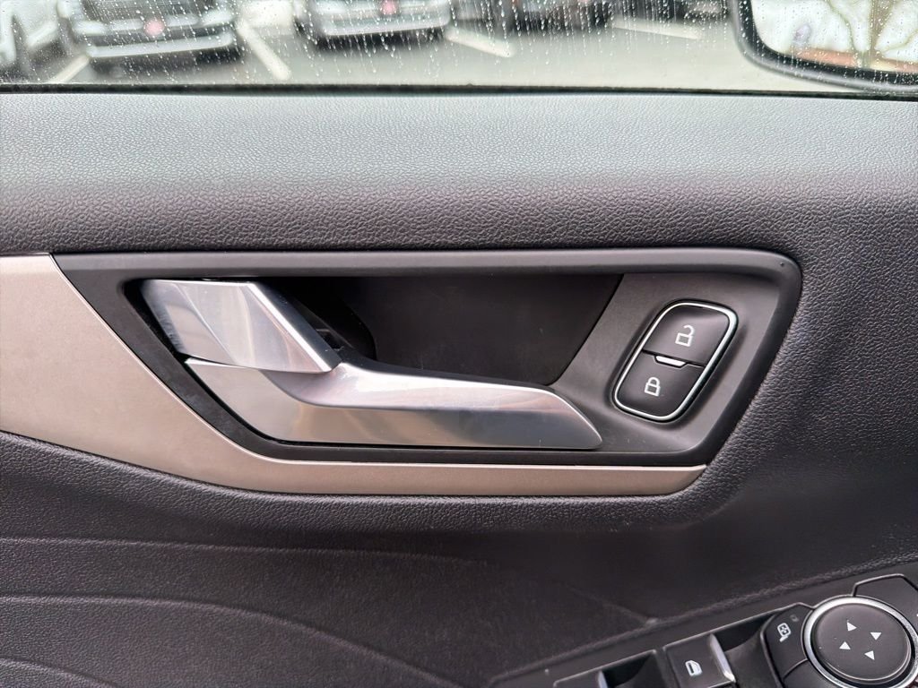 2022 Ford Escape SEL - Photo 18