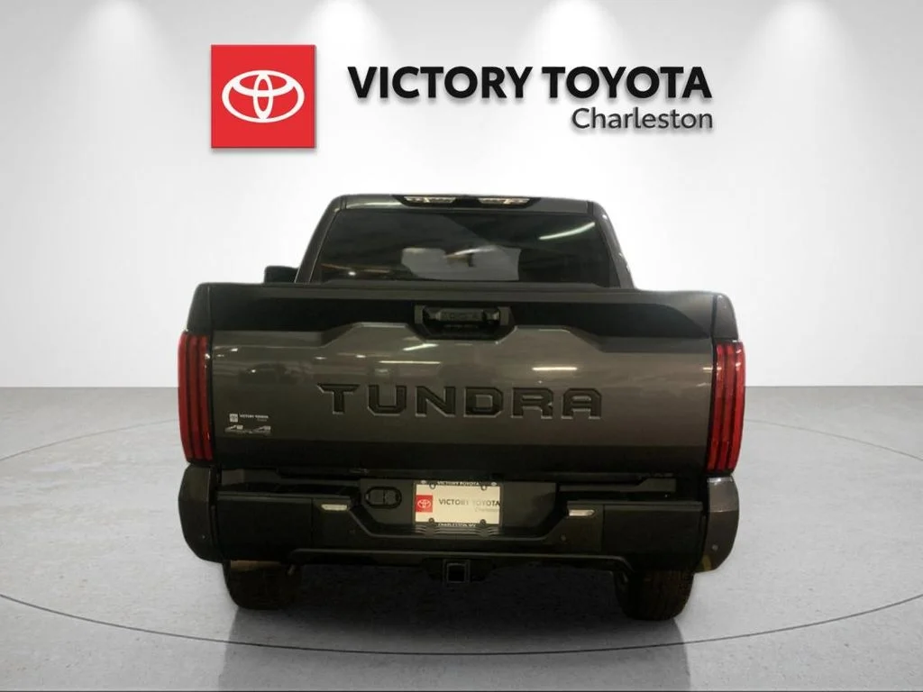 Used 2022 Gray Toyota SR5 image 4