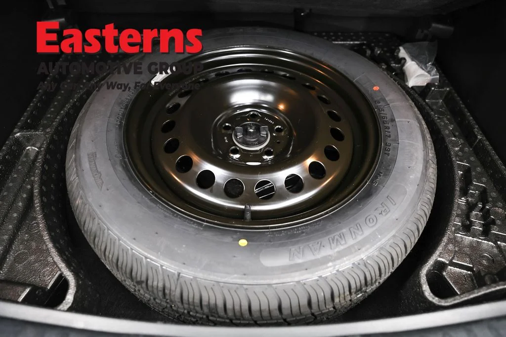 Used 2025 Silver Jeep Trailhawk image 22