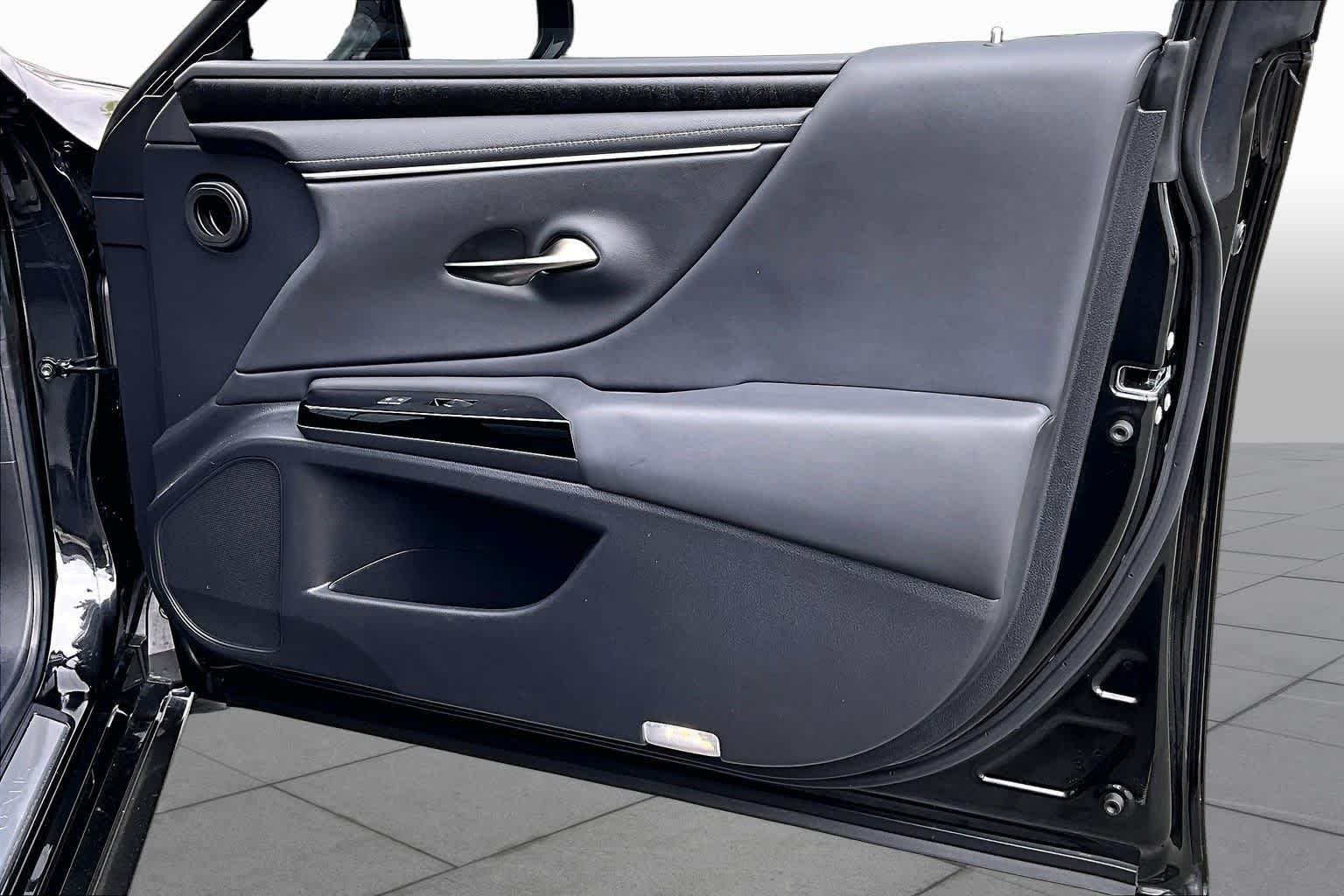 Used 2024 Caviar Lexus  image 23