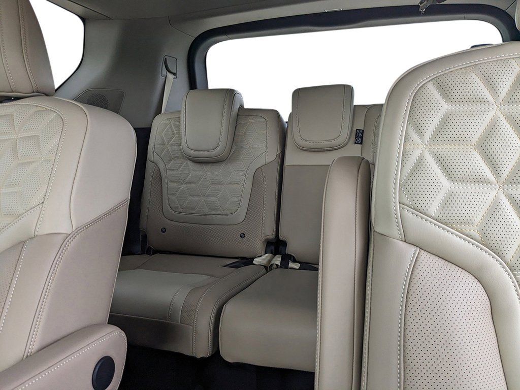2026 Nissan Armada Platinum - Photo 26