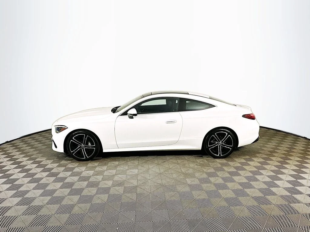 Used 2026 White Mercedes-Benz CLE 300 image 4