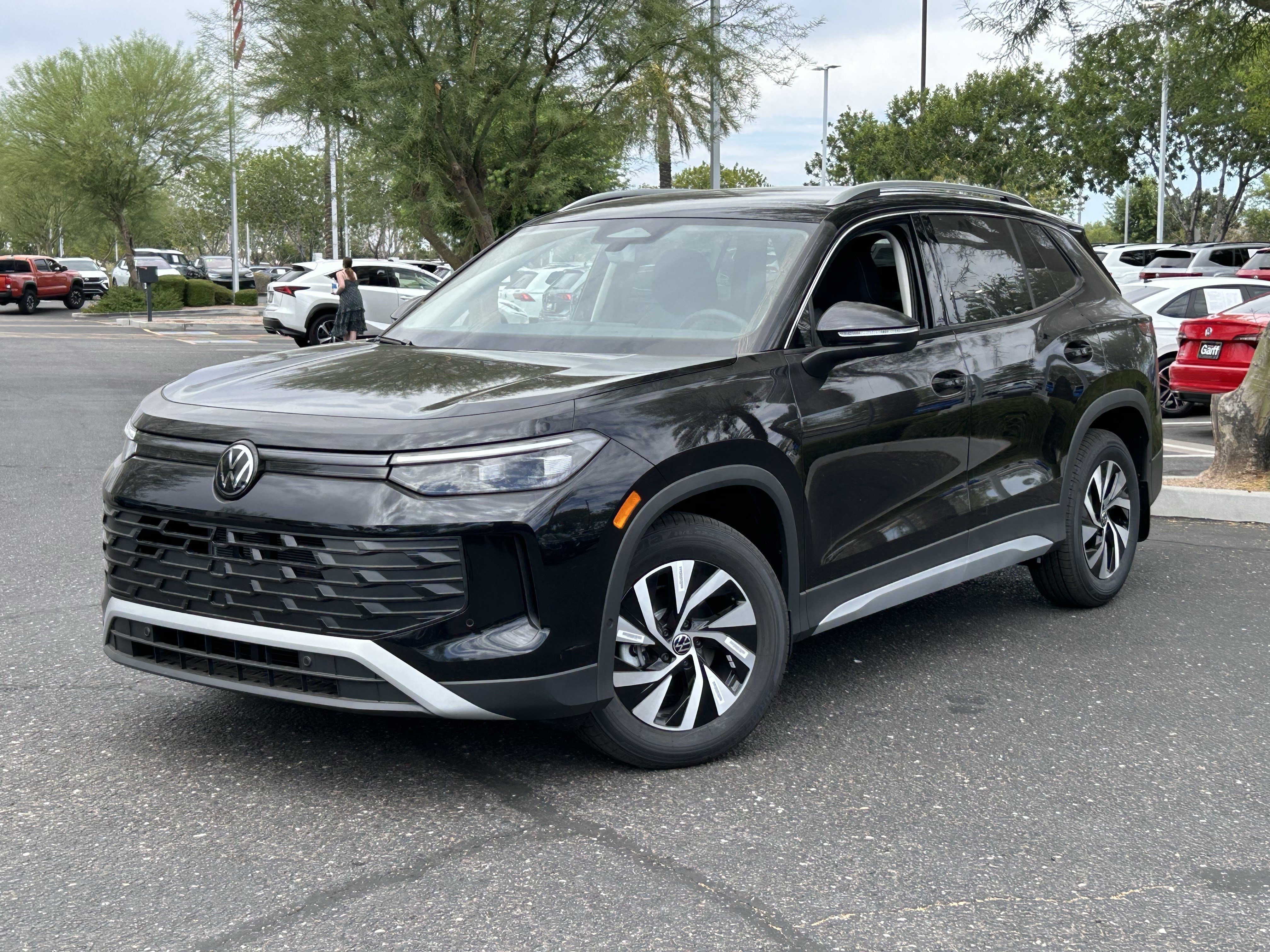 New 2026 Deep Black Pearl Volkswagen S image 21