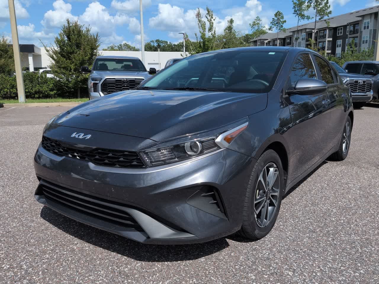 Used 2023 Gravity Gray Kia LXS image 2