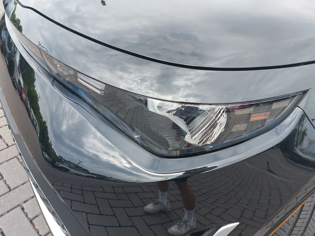 Used 2025 Black Kia LX image 28