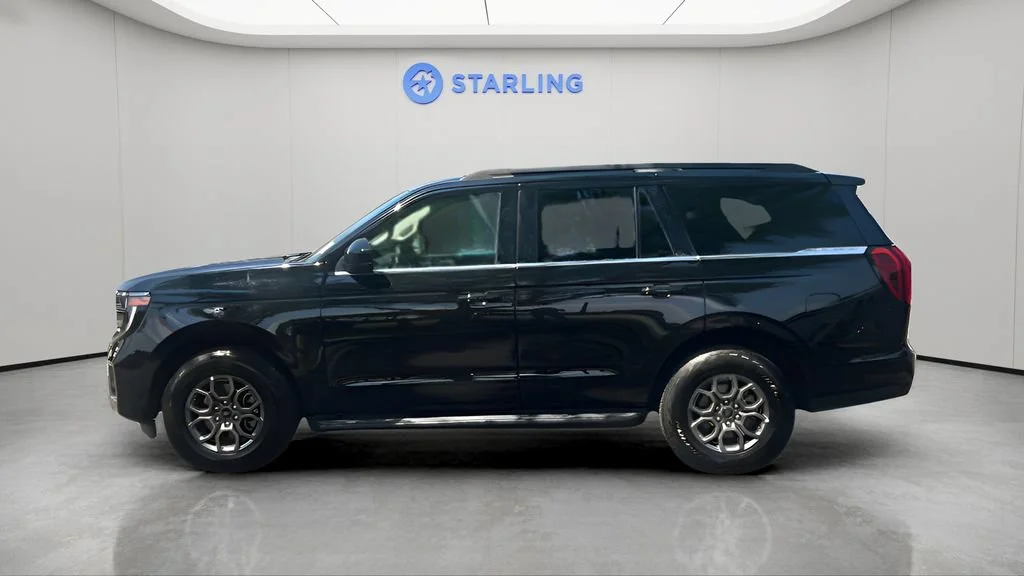 Used 2025  Ford Active image 11