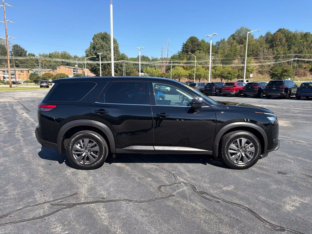 Used 2023 Super Black Nissan S image 10