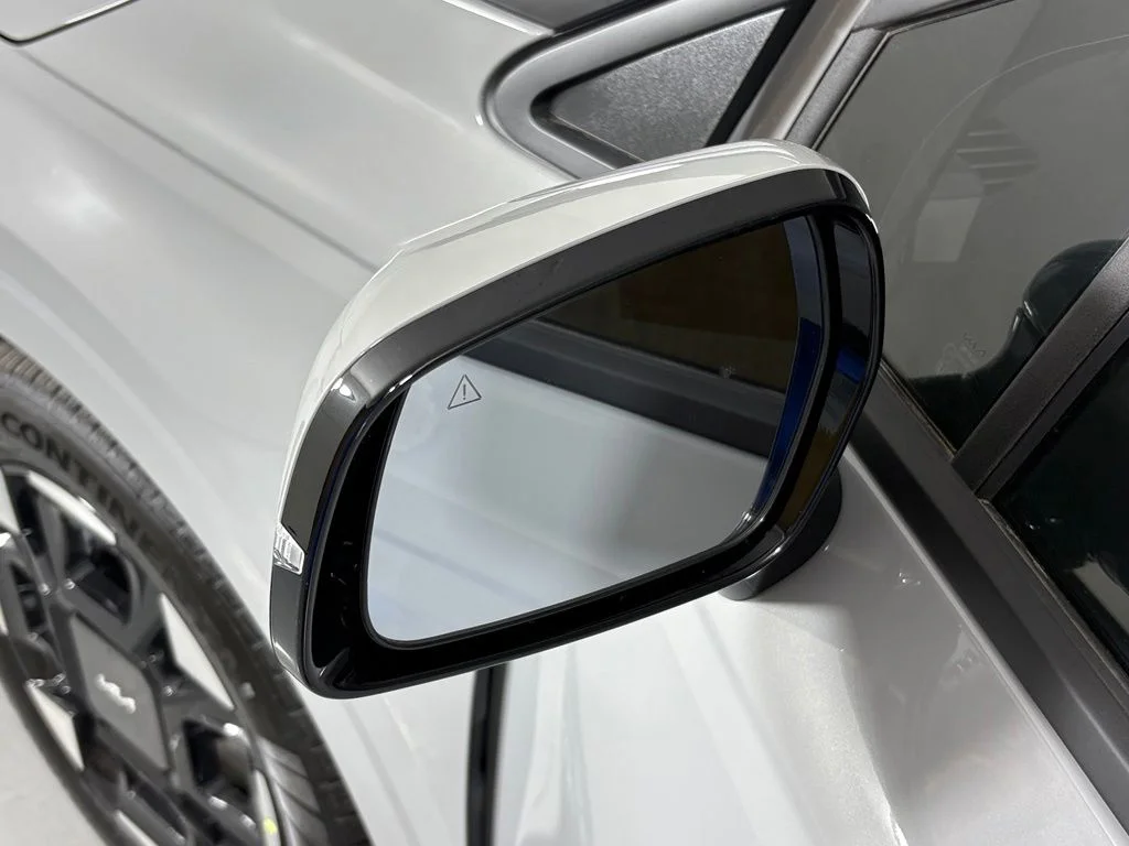 New 2026 Ceramic Silver Kia EX image 13
