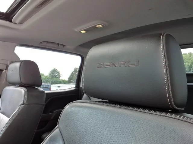 Certified Used 2017 SUMMIT WHITE GMC Denali image 20