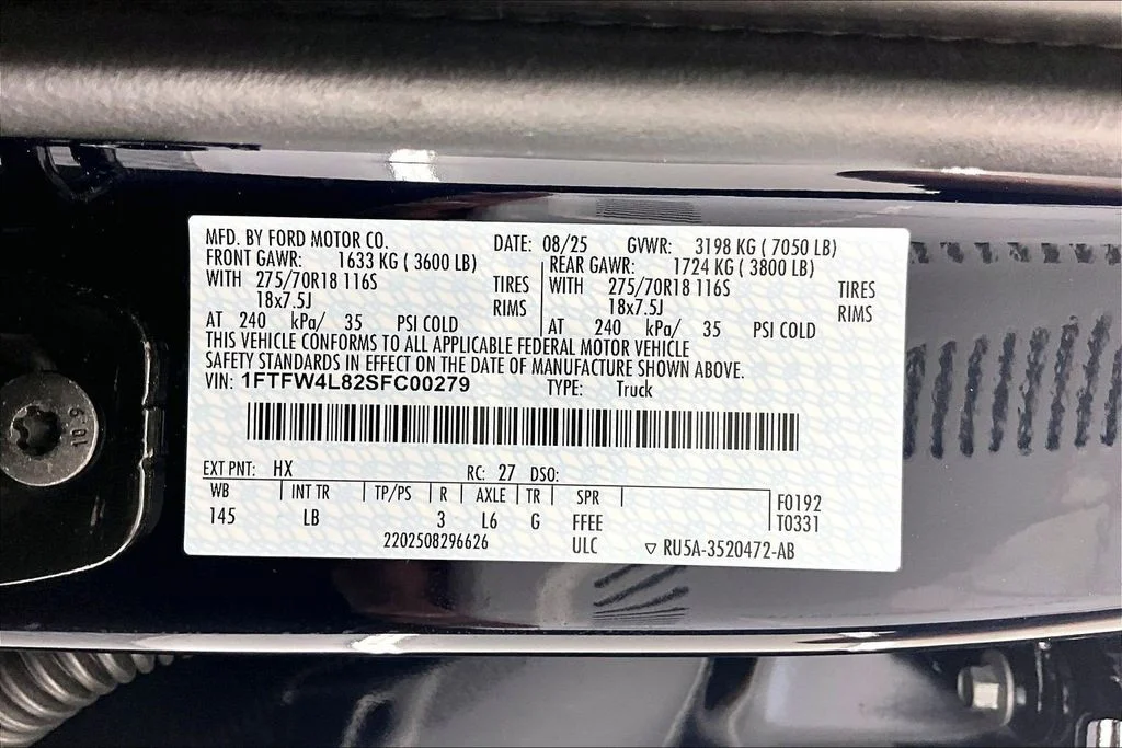 New 2025 Blue Metallic Ford Tremor® image 8