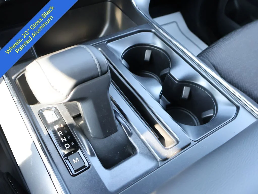 New 2026 Oxford White Ford XLT image 38