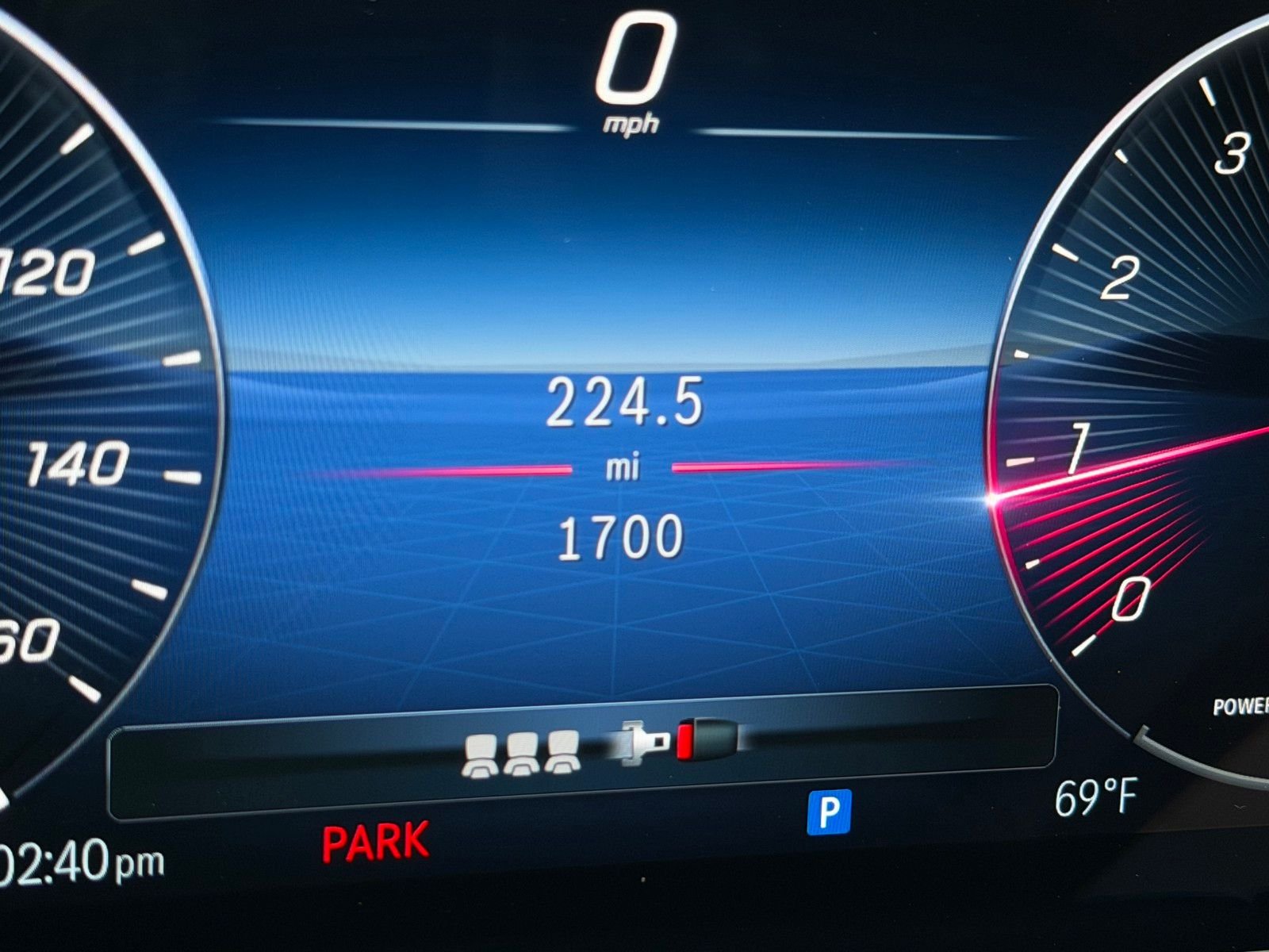 Certified Used 2025 Black Mercedes-Benz GLA 250 image 3