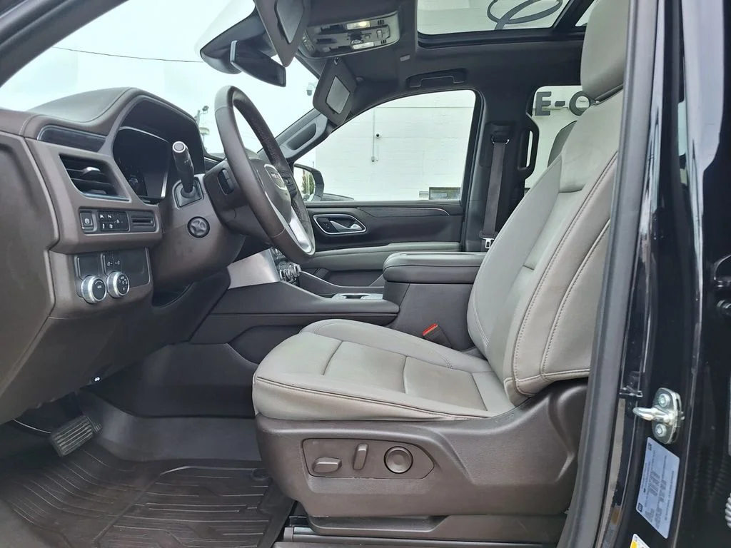 Used 2023 Blue GMC SLT image 12