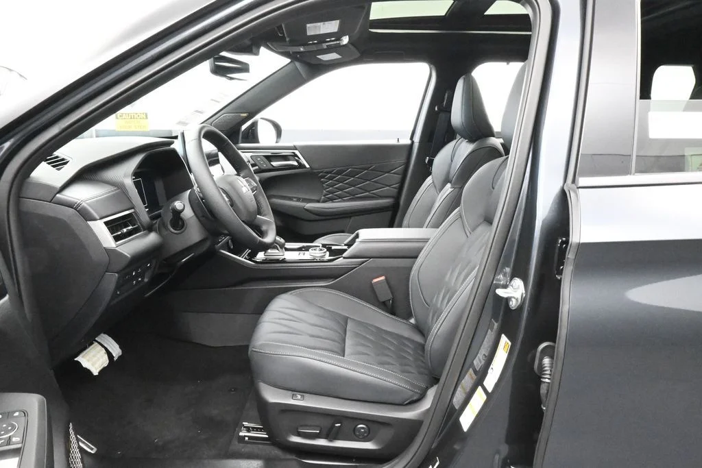 New 2026 Graphite Gray Mitsubishi BLACK EDITION S-AWC image 11