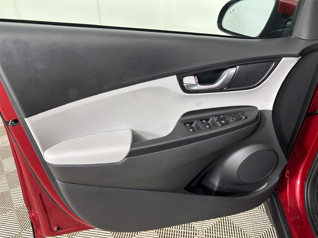 Used 2023 Red Hyundai SEL image 11