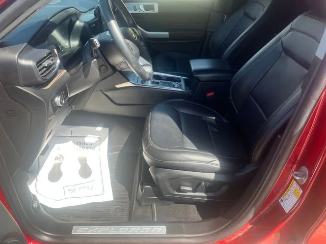 Used 2023 Red Metallic Ford Limited image 13