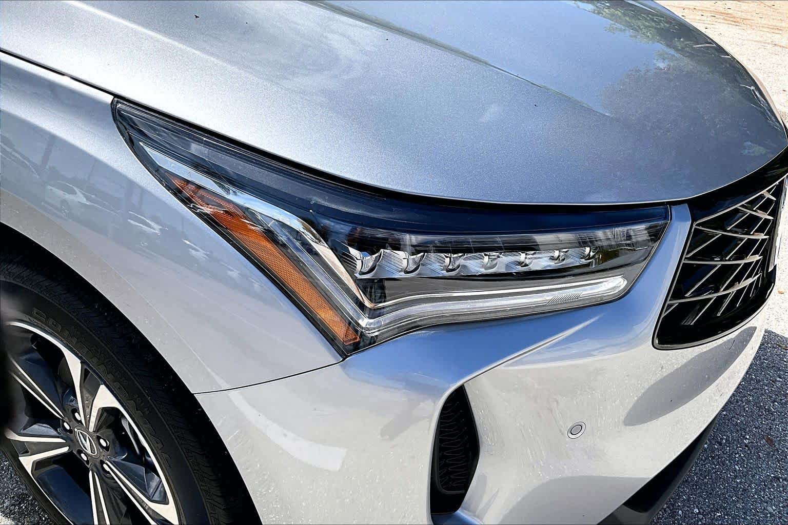 New 2026 Solar Silver Metallic Acura w/Technology Package image 13