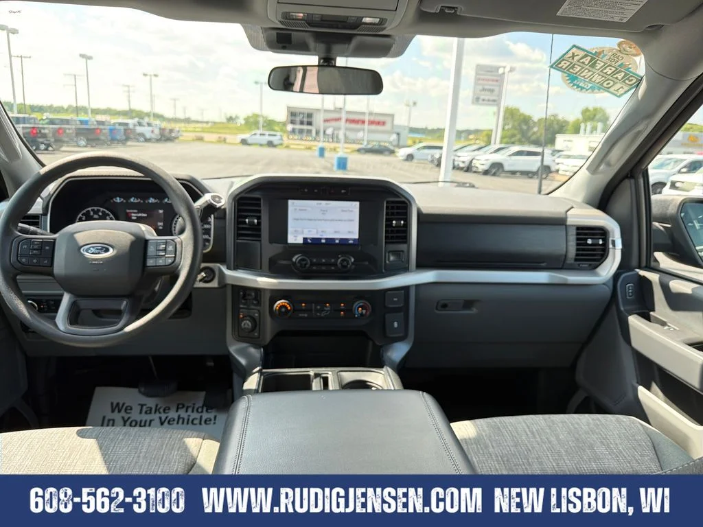 Used 2021 Black Ford XLT image 12
