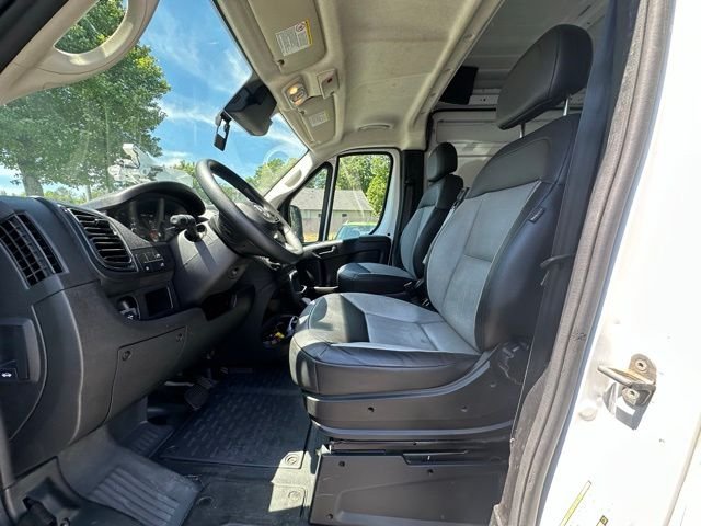 Used 2025 White Ram High Roof image 22