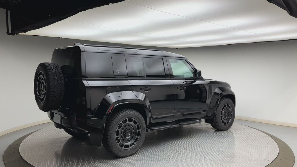 New 2026 Land Rover Defender 110 OCTA Black OCTA 4 Door SUV in