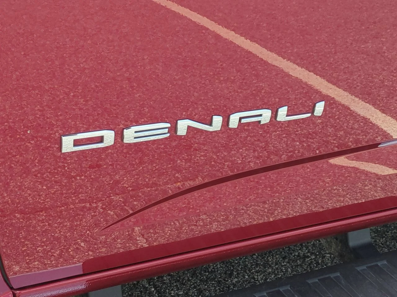 Used 2021 CAYENNE RED TINTCOAT GMC 2WD Denali image 32