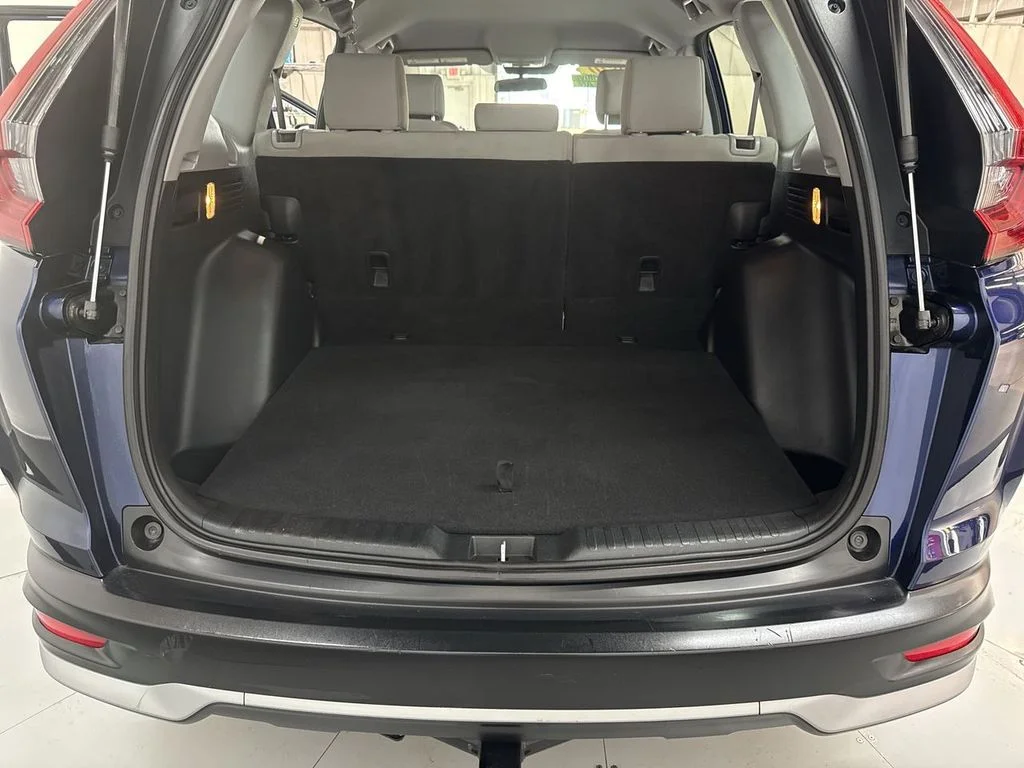 Used 2020 Obsidian Blue Pearl Honda LX image 31