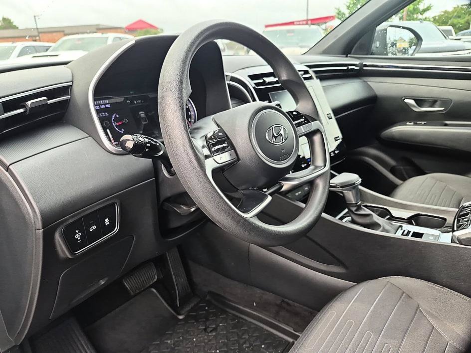 Used 2024 Hampton Gray Hyundai SEL image 16