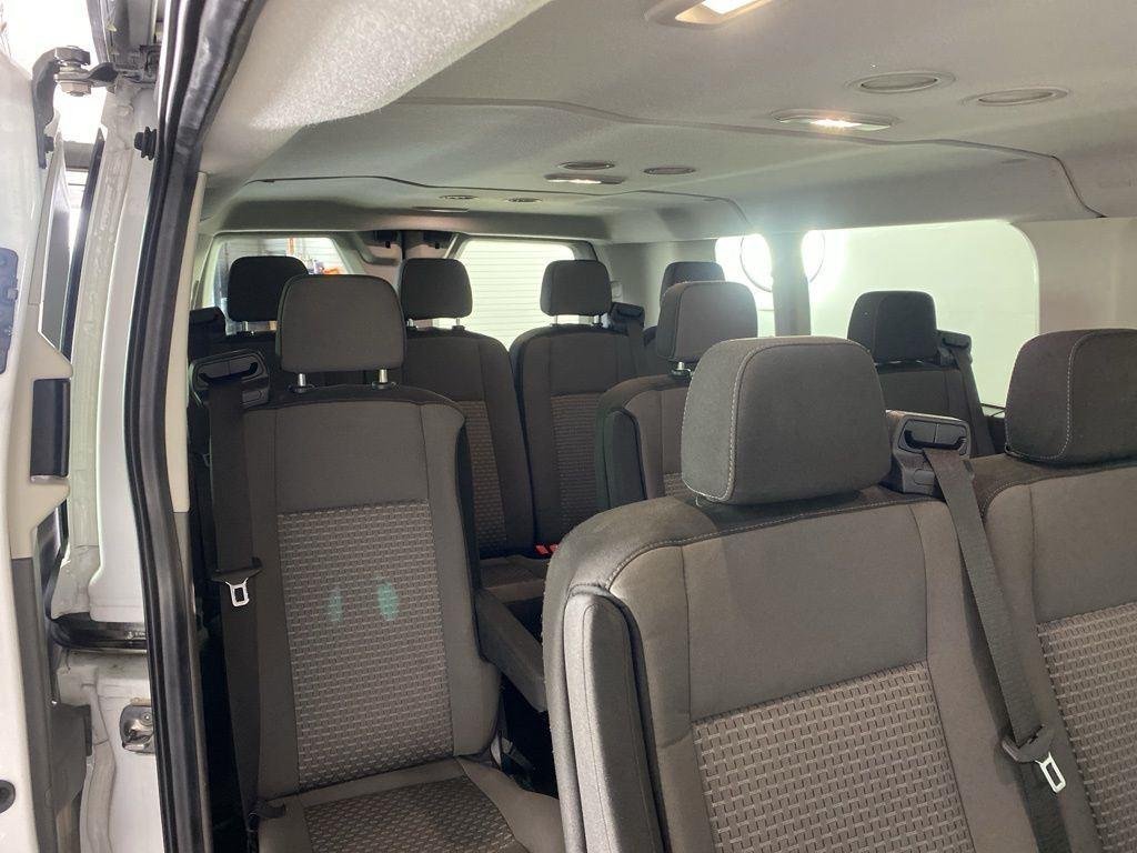 Used 2024 Oxford White Ford XLT image 26