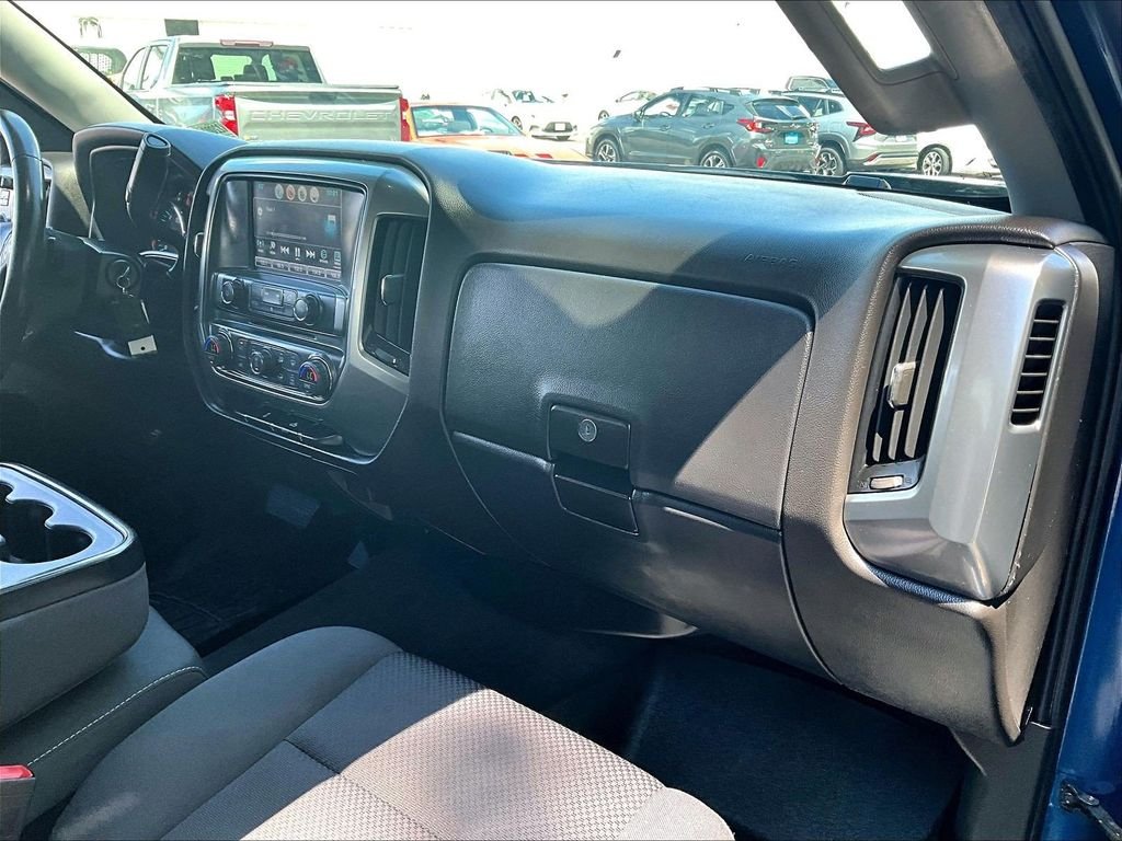 Used 2019 Blue Chevrolet LT image 13