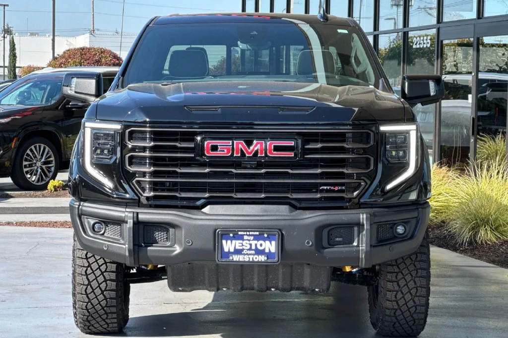 2026 GMC Sierra 1500 AT4X - Photo 9