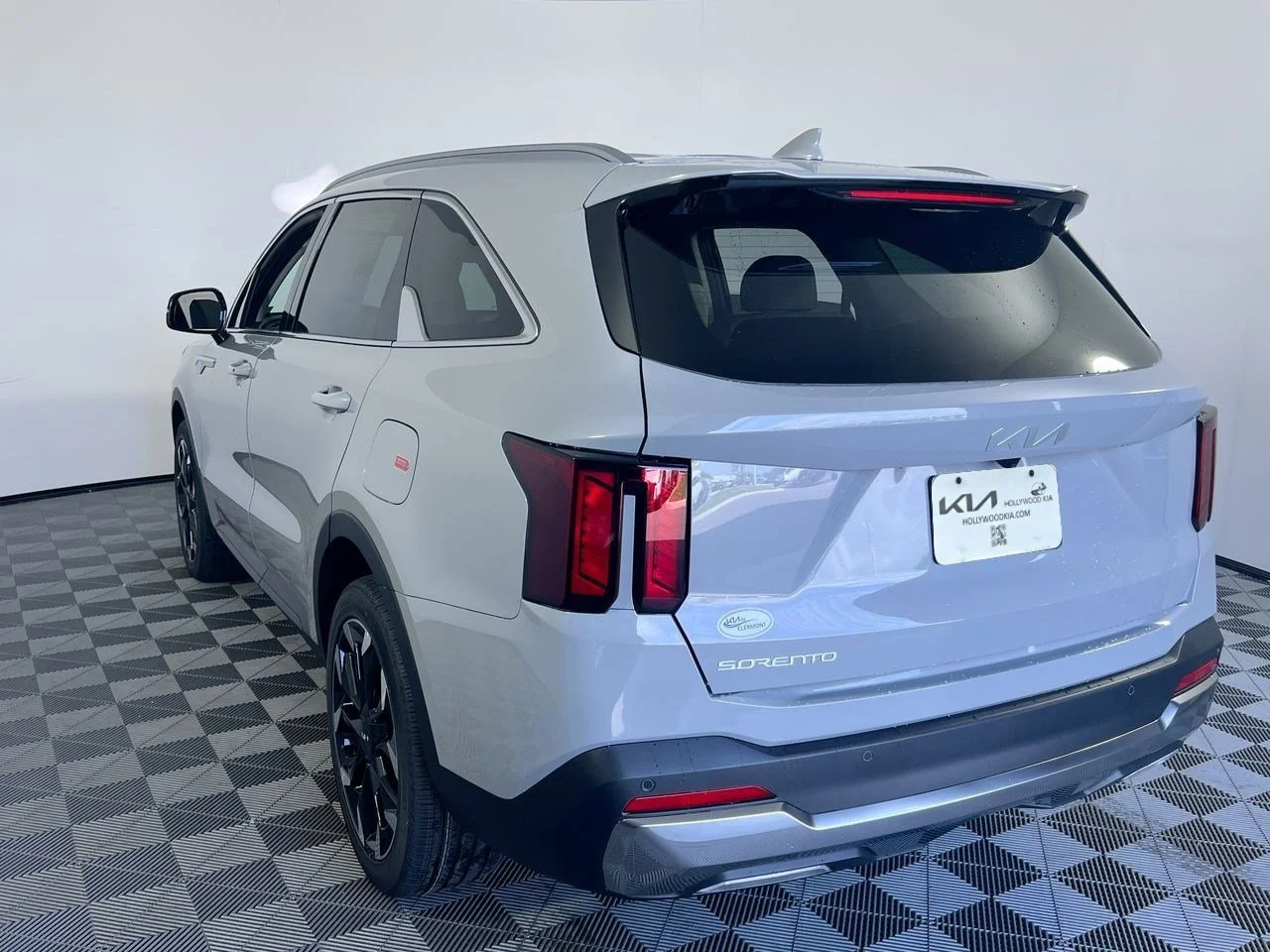 New 2026 Glacial White Pearl Kia EX image 6