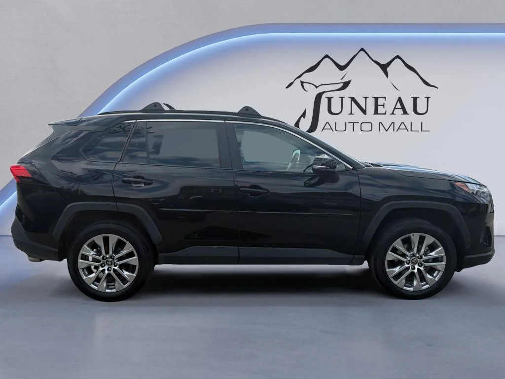 Used 2024 Midnight Black Metallic Toyota XLE Premium image 2