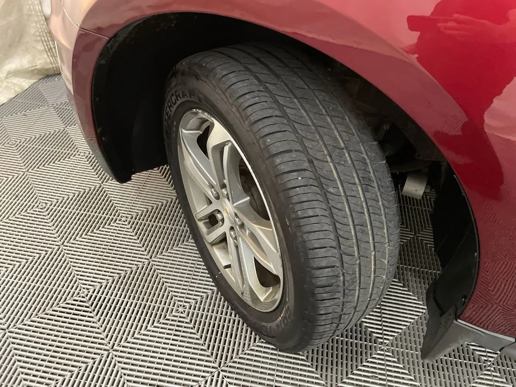 Used 2016 Siren Red Tintcoat Chevrolet LTZ image 30