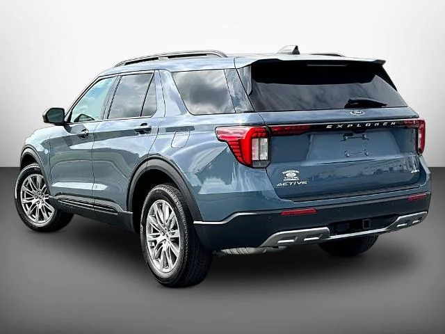 New 2026 Vapor Blue Metallic Ford Active image 35