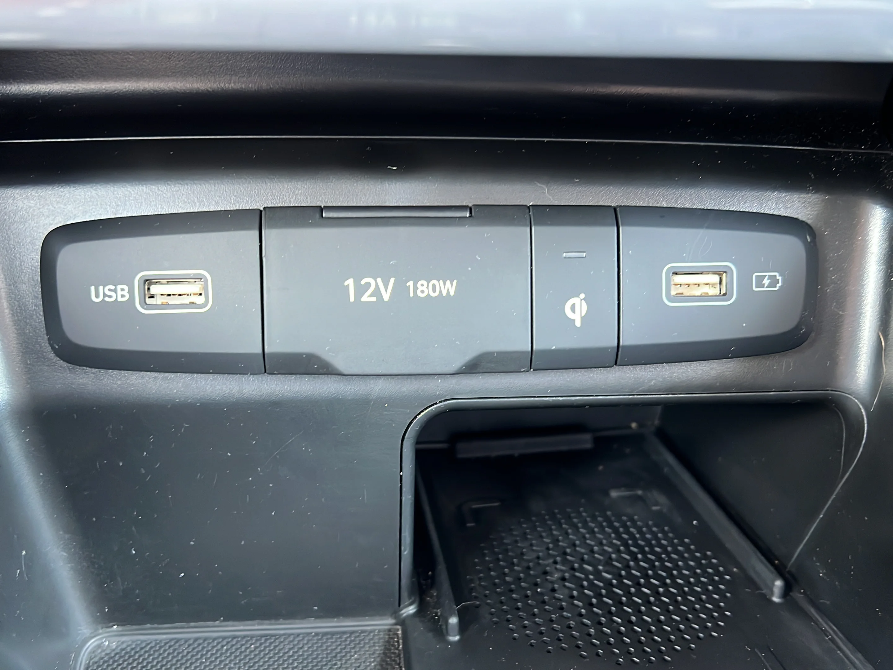 Used 2024 Shimmering Silver Hyundai SEL image 17