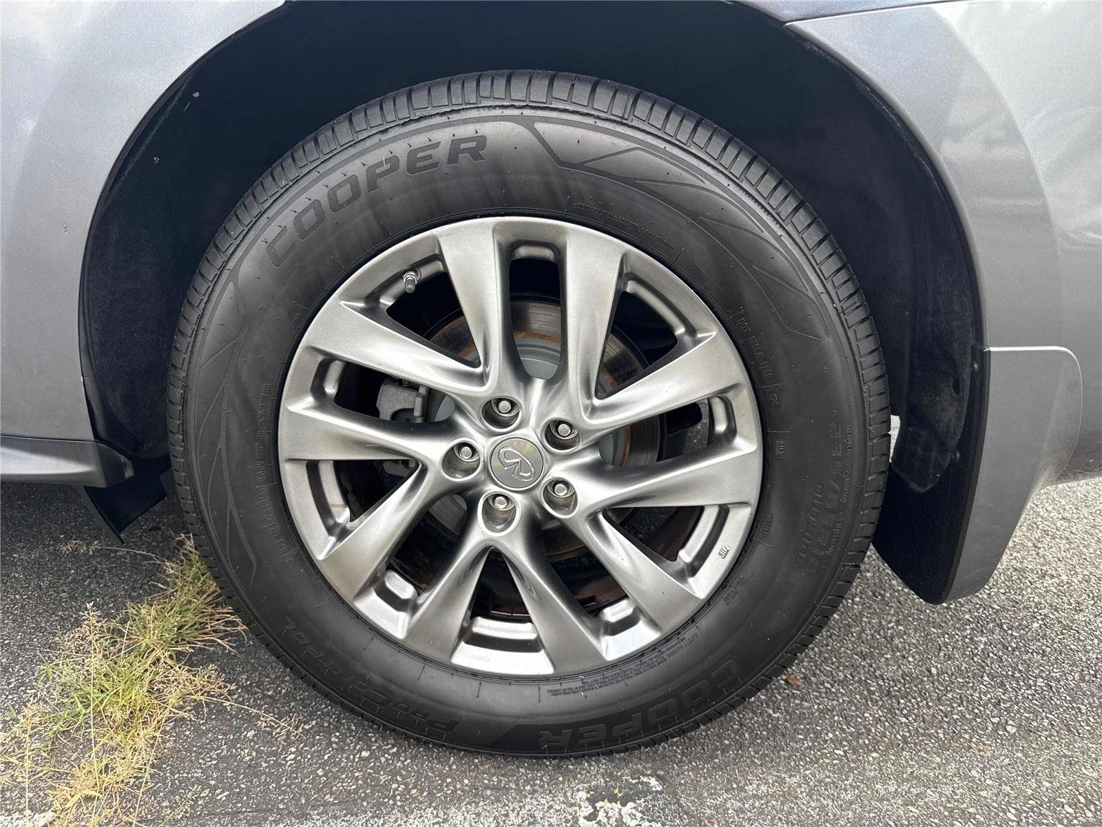Used 2015 Graphite Shadow INFINITI  image 34