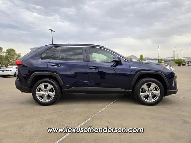 Used 2021 Blue Toyota XLE Premium image 7