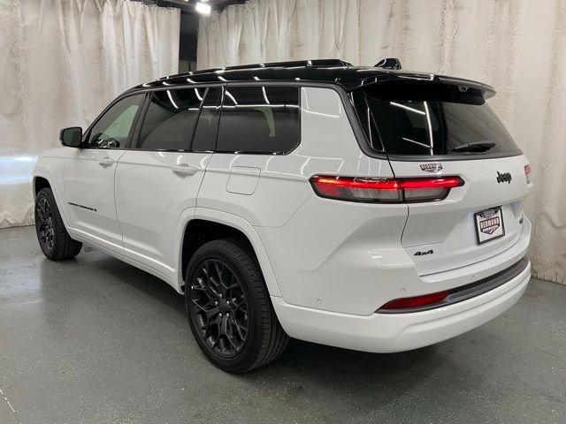 New 2026 Bright White Clear-Coat Exterior Paint Jeep Summit image 5