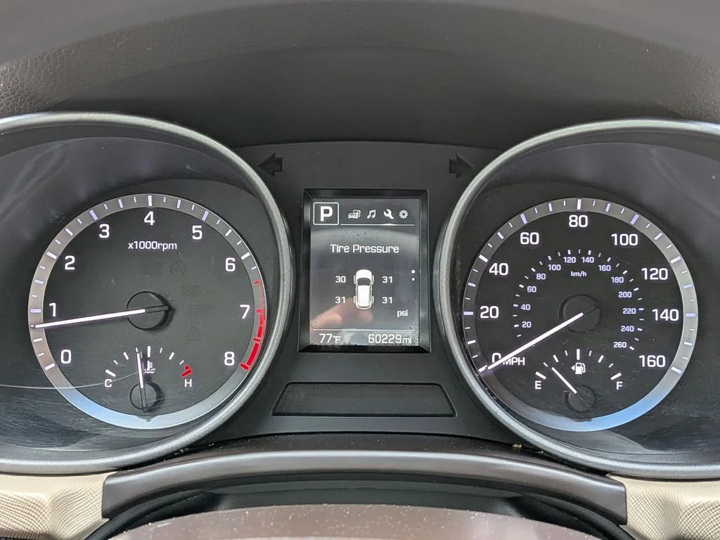 Used 2017 White Hyundai 2.4 Base image 24