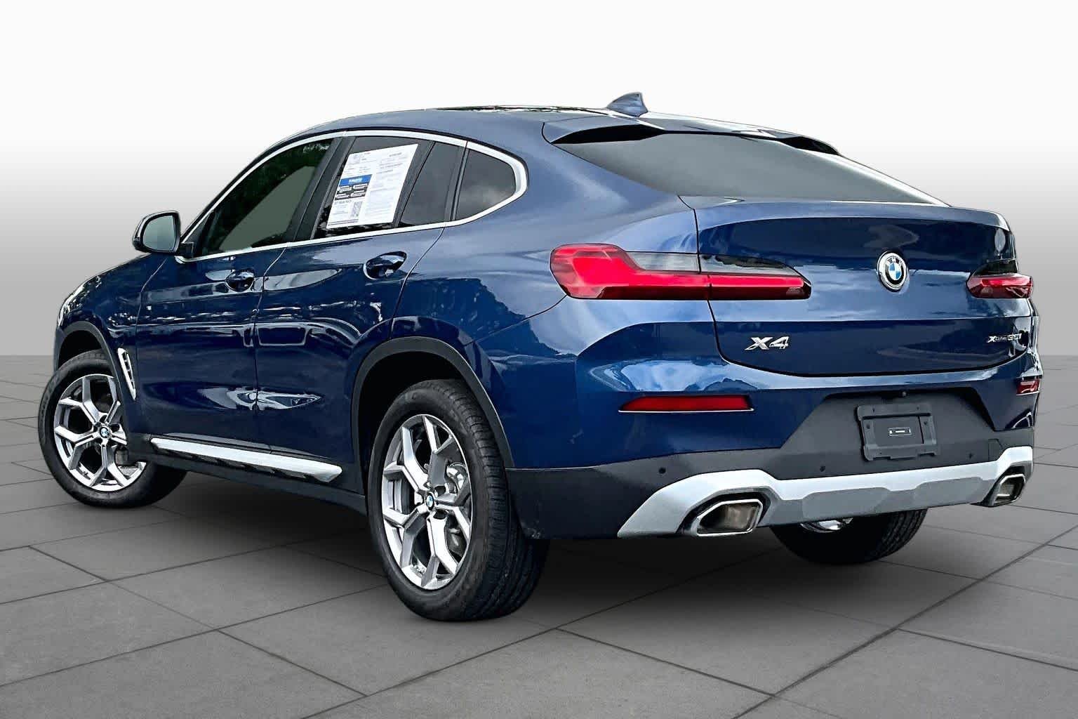 Certified Used 2025 Phytonic Blue Metallic BMW xDrive30i image 12